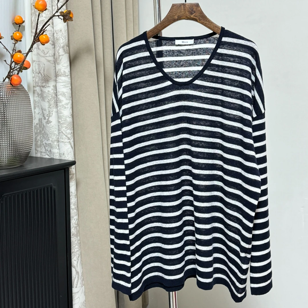 《大吴原创》“撞色条纹”U型领条纹上衣宽松百搭显瘦打底简约时尚