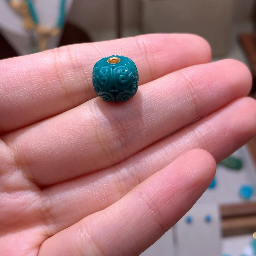 未镶嵌绿松石珠宝奇石