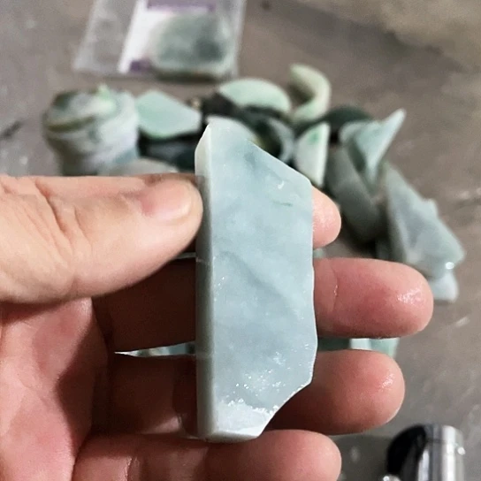 翡翠散珠天然翡翠石