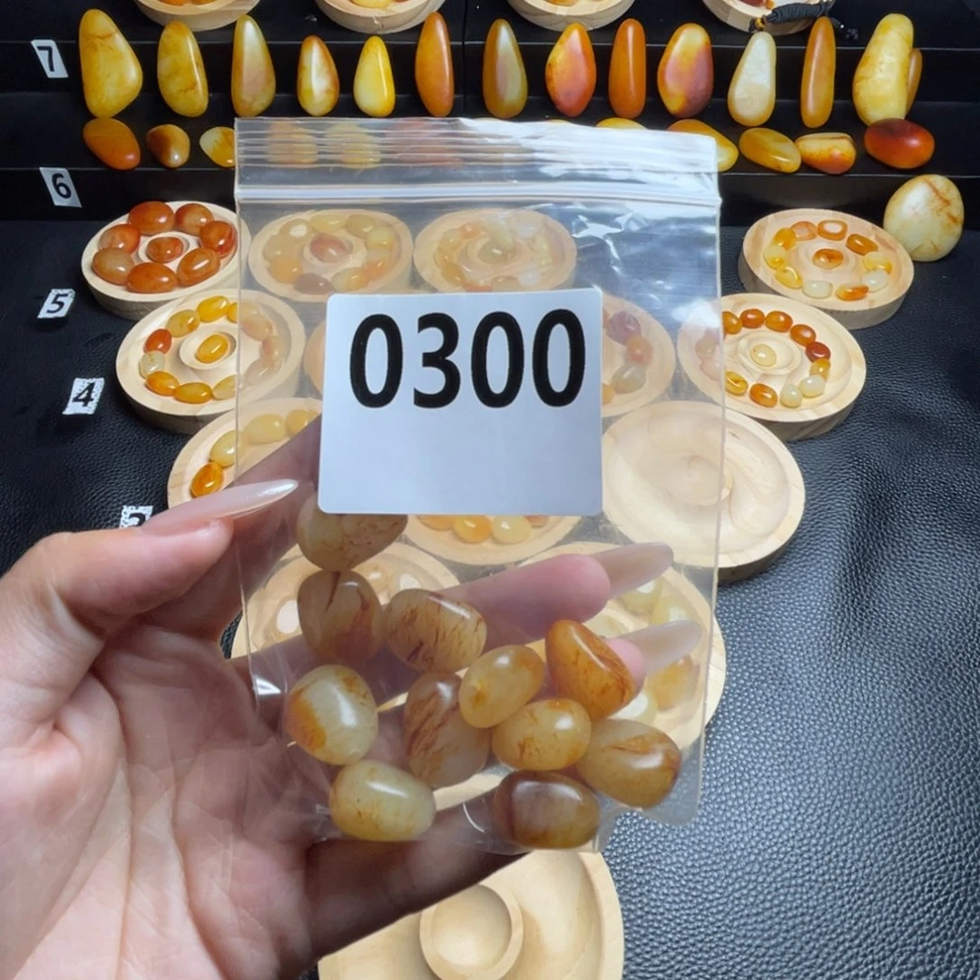 和田玉未镶嵌吊坠(不含链)水*