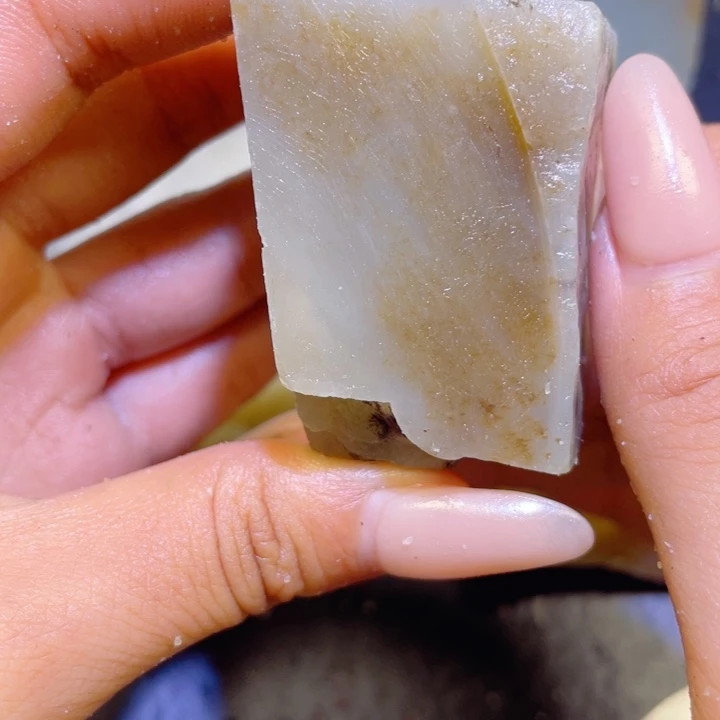 和田玉未镶嵌珠宝半成品