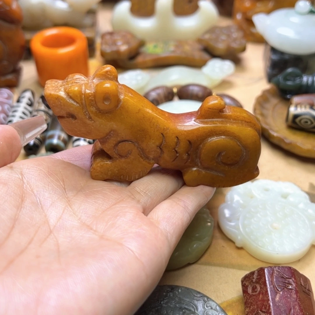 【闪购商品】蛇纹石玉颈饰未镶嵌