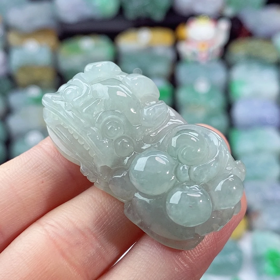 颈饰未镶嵌翡翠天然