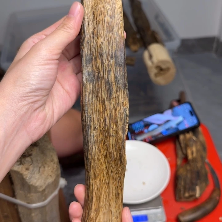 沉香沉香碎屑白棋块料86克