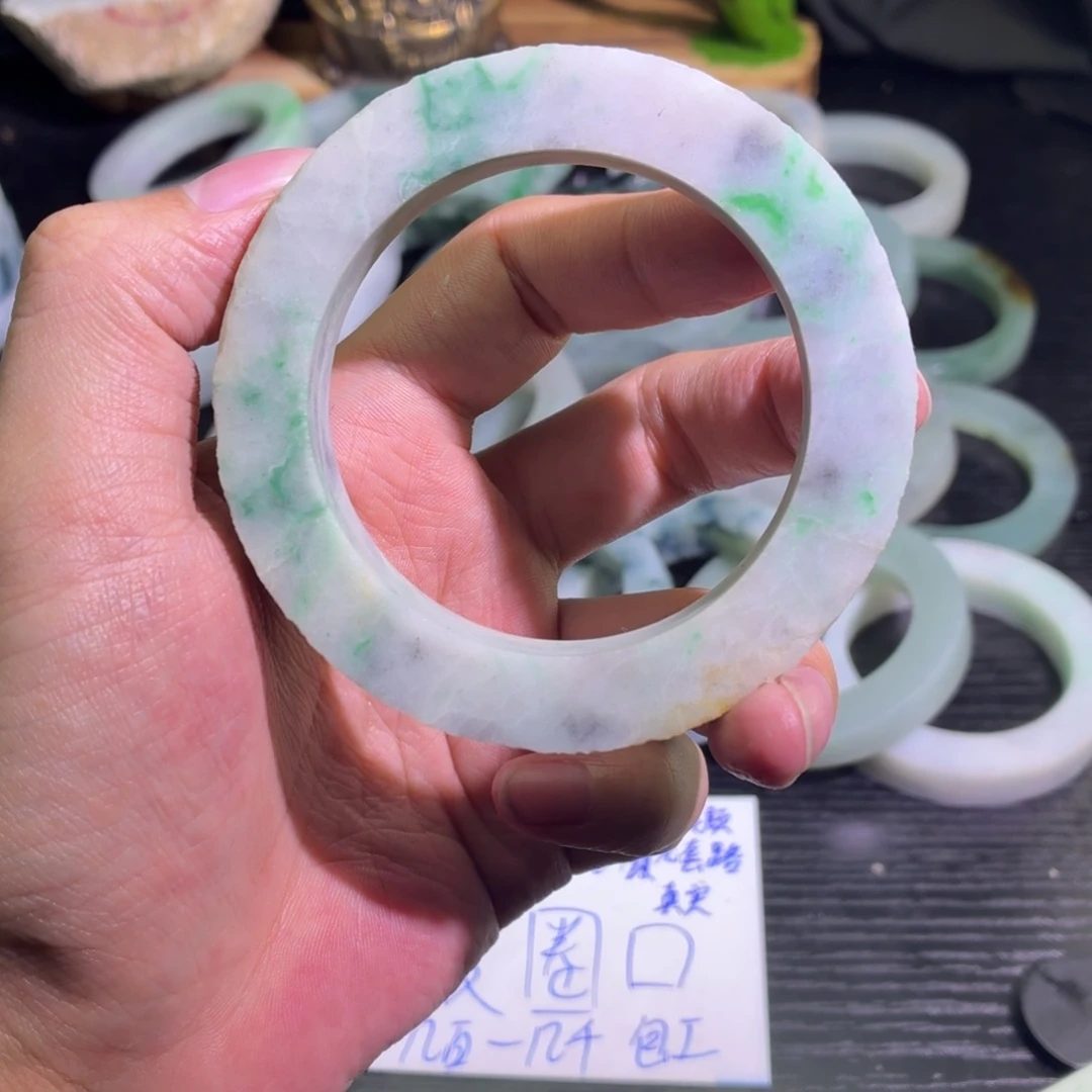 定制翡翠未镶嵌天然翡翠A货毛胚手镯定制