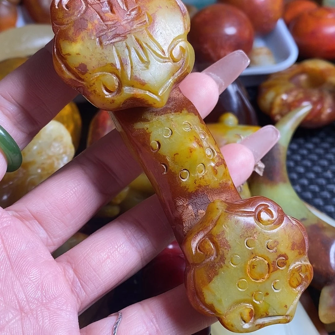 岫岩老玉（透闪石质玉）未镶嵌珠宝奇石