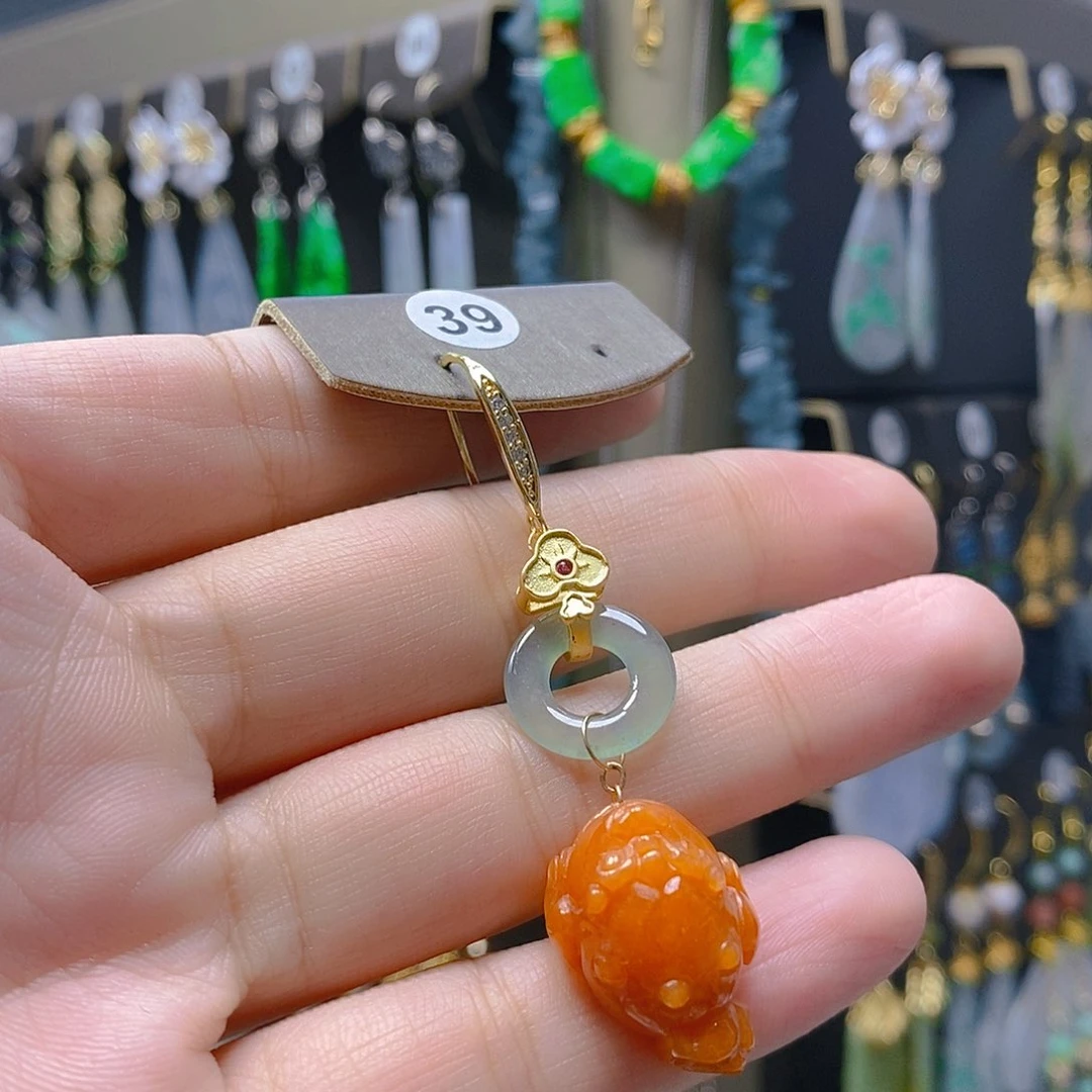 未镶嵌翡翠耳饰翡翠