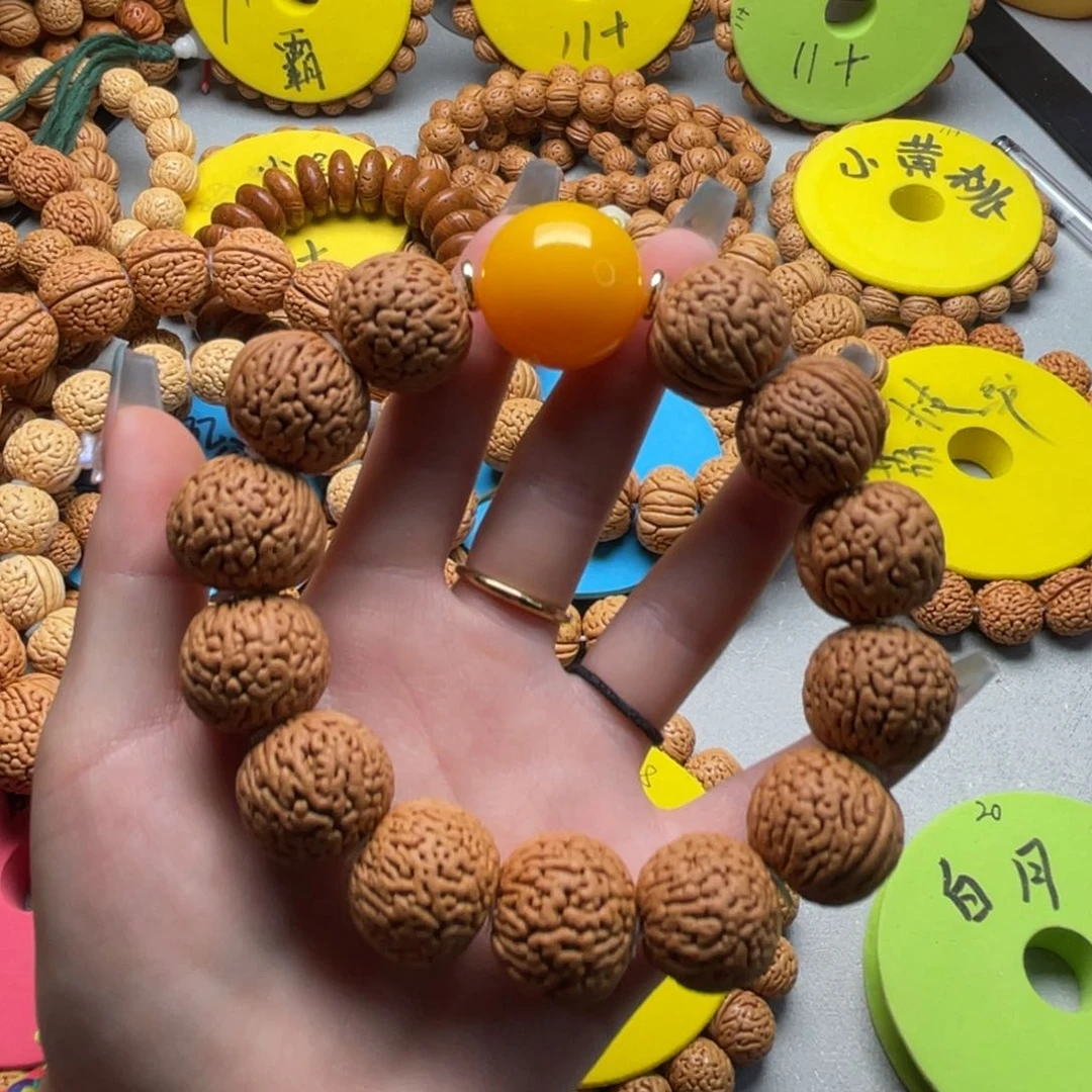 桃核手串远****嚣高桩白月光
