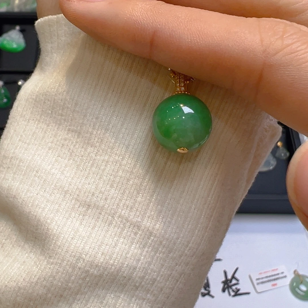 翡翠18K金镶嵌吊坠(不含链)