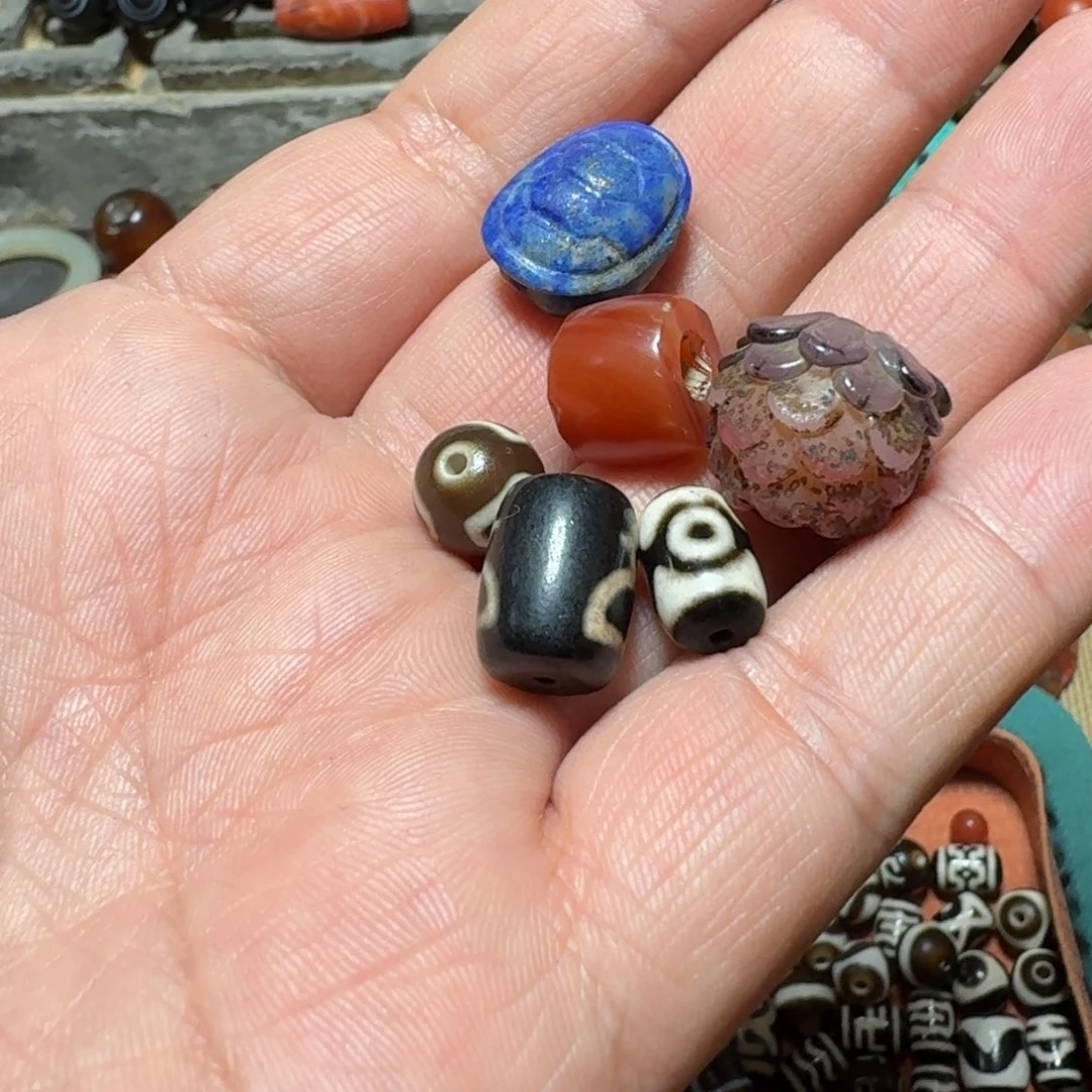 一***屿玛瑙/玉髓未镶嵌颈饰