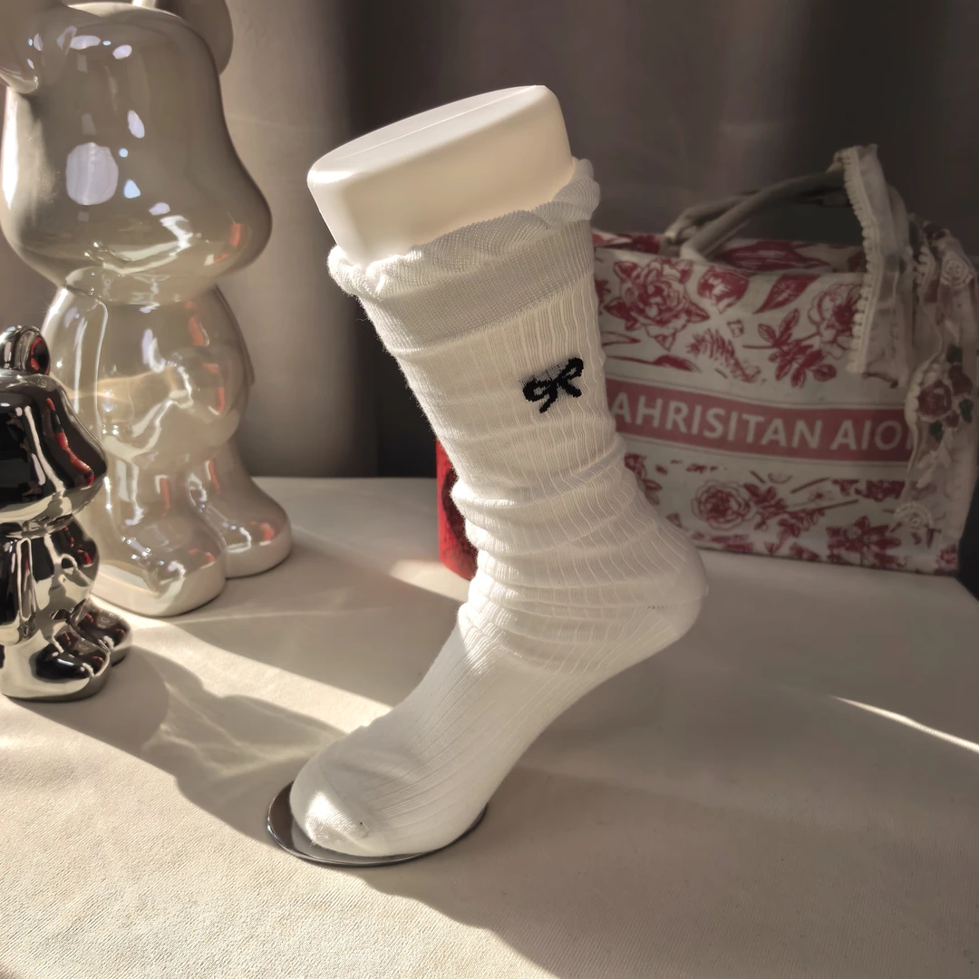 潮袜冬季秋季透气四季薄款棉袜休闲百搭高筒女袜蝴蝶花边