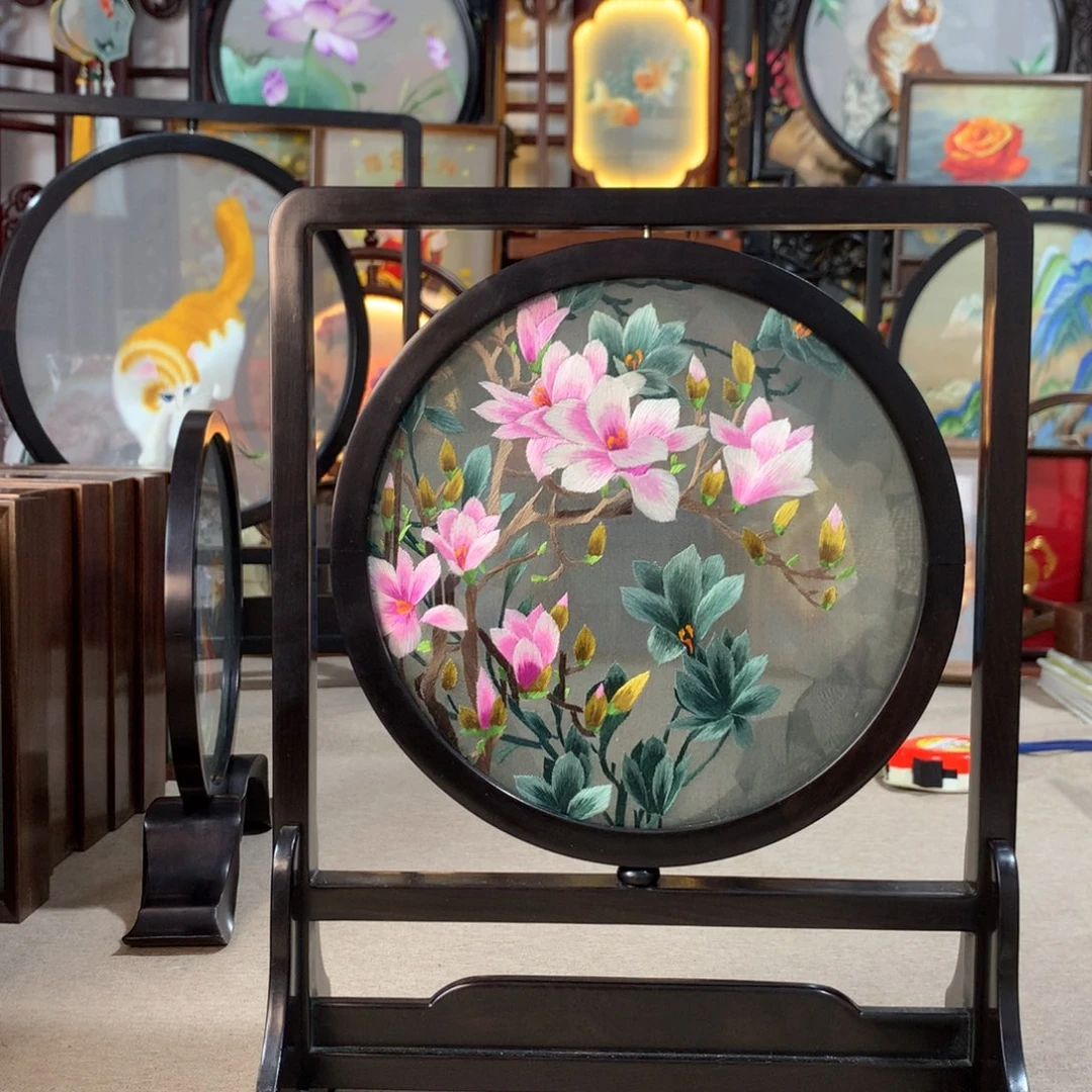 木苏绣精品推荐给朋友