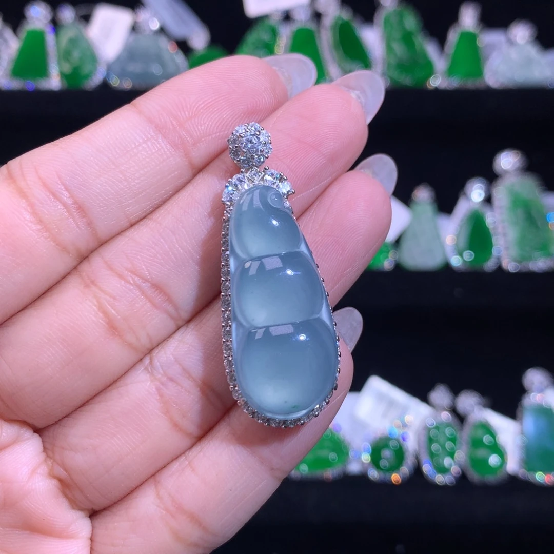 【闪购商品】颈饰银S925镶嵌翡翠