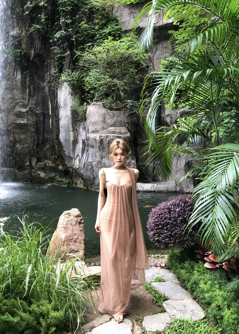 YUGRZHANG【月光手札】抹胸网纱飘带连衣裙女夏季性感露背度假长裙