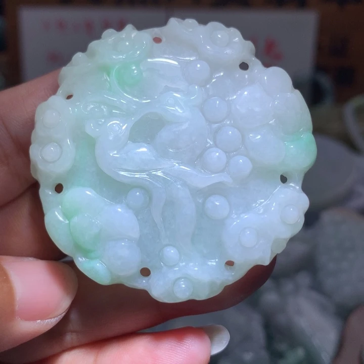翡翠未镶嵌颈饰保真天然A货翡翠