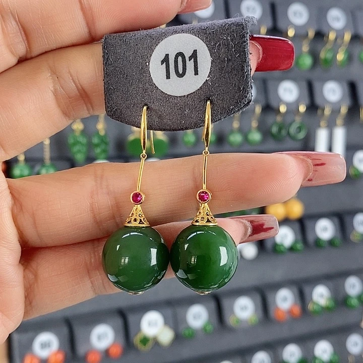 和田玉耳饰18K金镶嵌