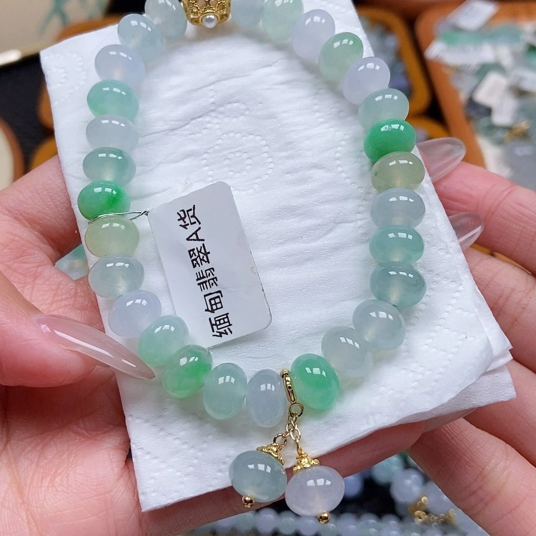 未镶嵌挂件翡翠闪