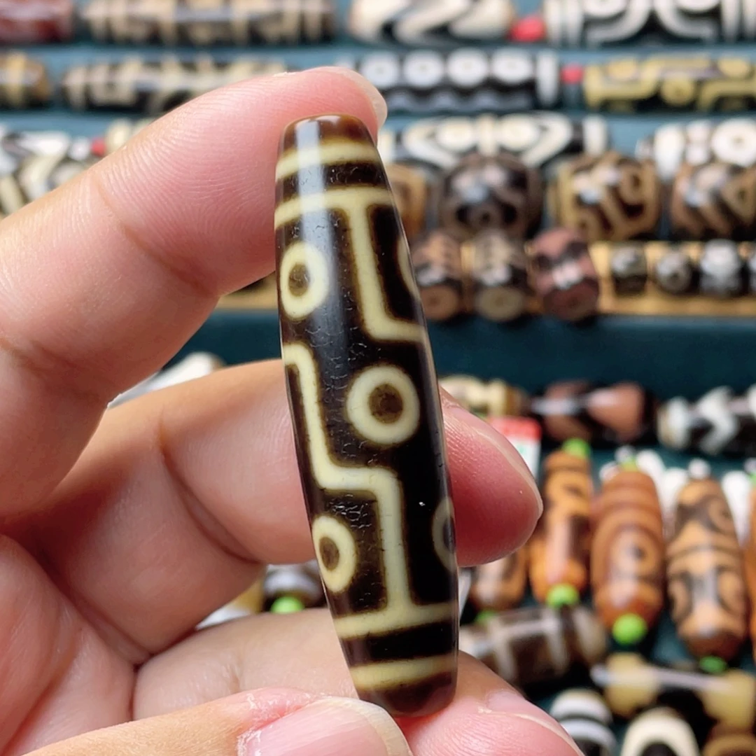 玛瑙/玉髓未镶嵌锁骨牙黄九