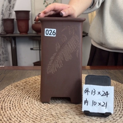 紫砂花盆紫玉金砂芭蕉刻绘梯形签筒026