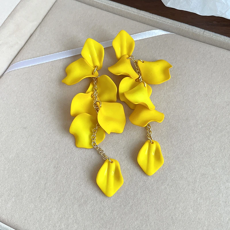 合金亚克力耳饰 波西米亚风花瓣超仙时尚长款白色流苏耳环黄色