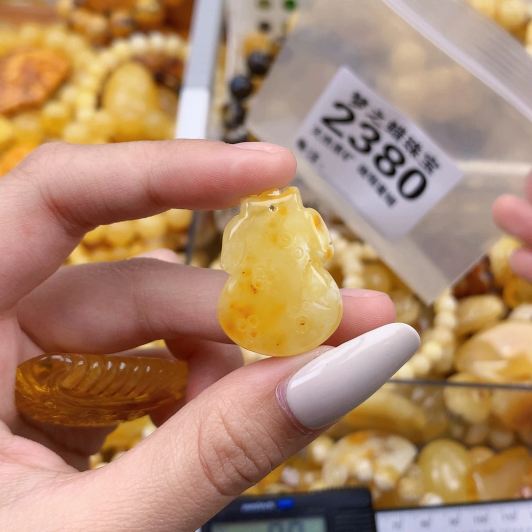 未镶嵌蜜蜡珠宝奇石