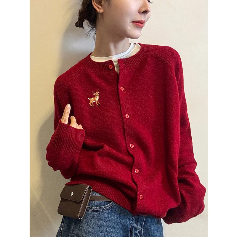 小鹿刺绣设计感针织开衫女2025冬季新款胖mm宽松时尚百搭毛衣外套
