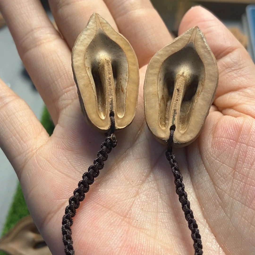 文玩核桃吊坠D****l秋子