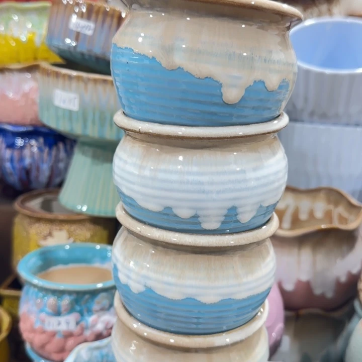 凑9块包邮，有孔，陶瓷花盆