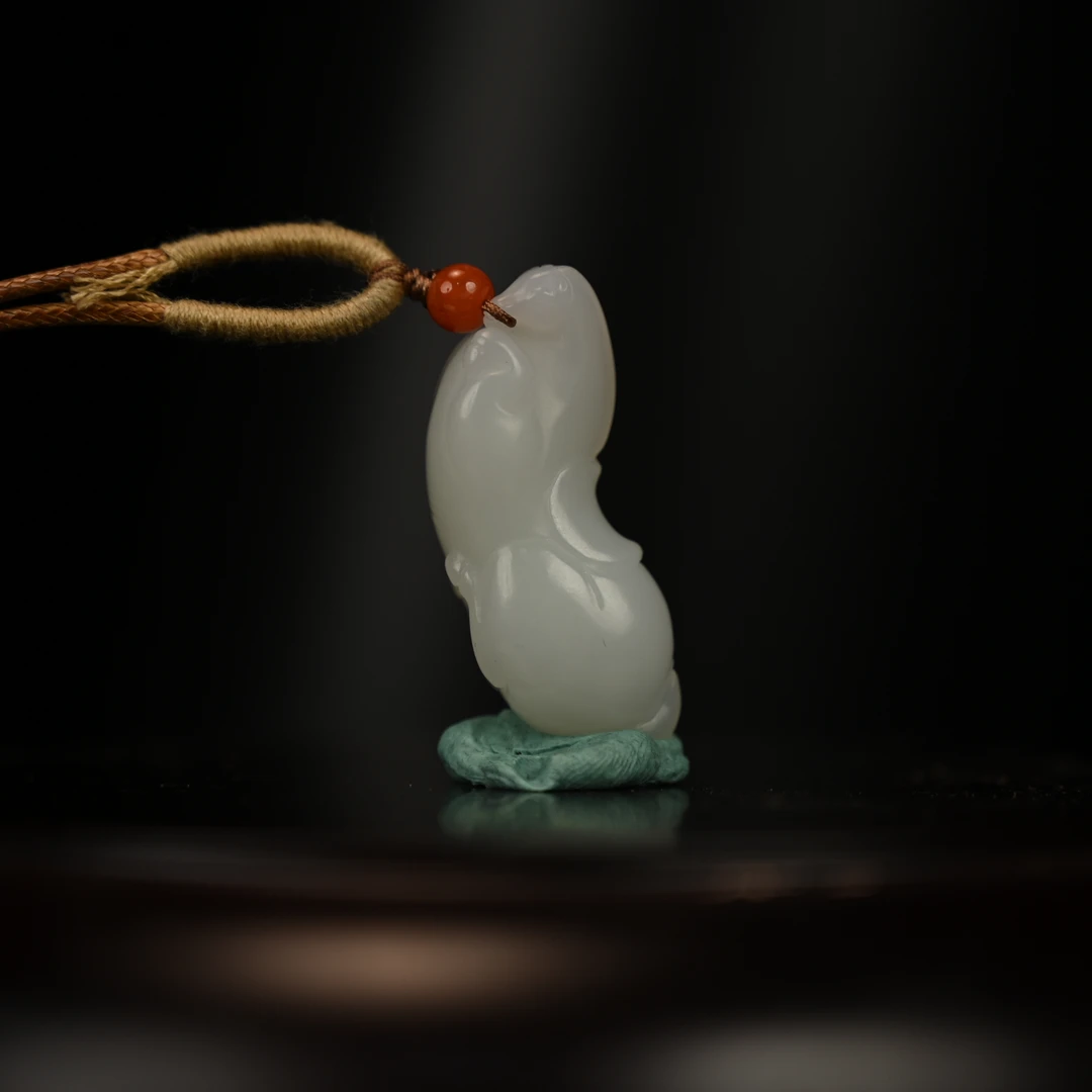 Lot8834 25YU106573和田玉马到成功挂件匡时