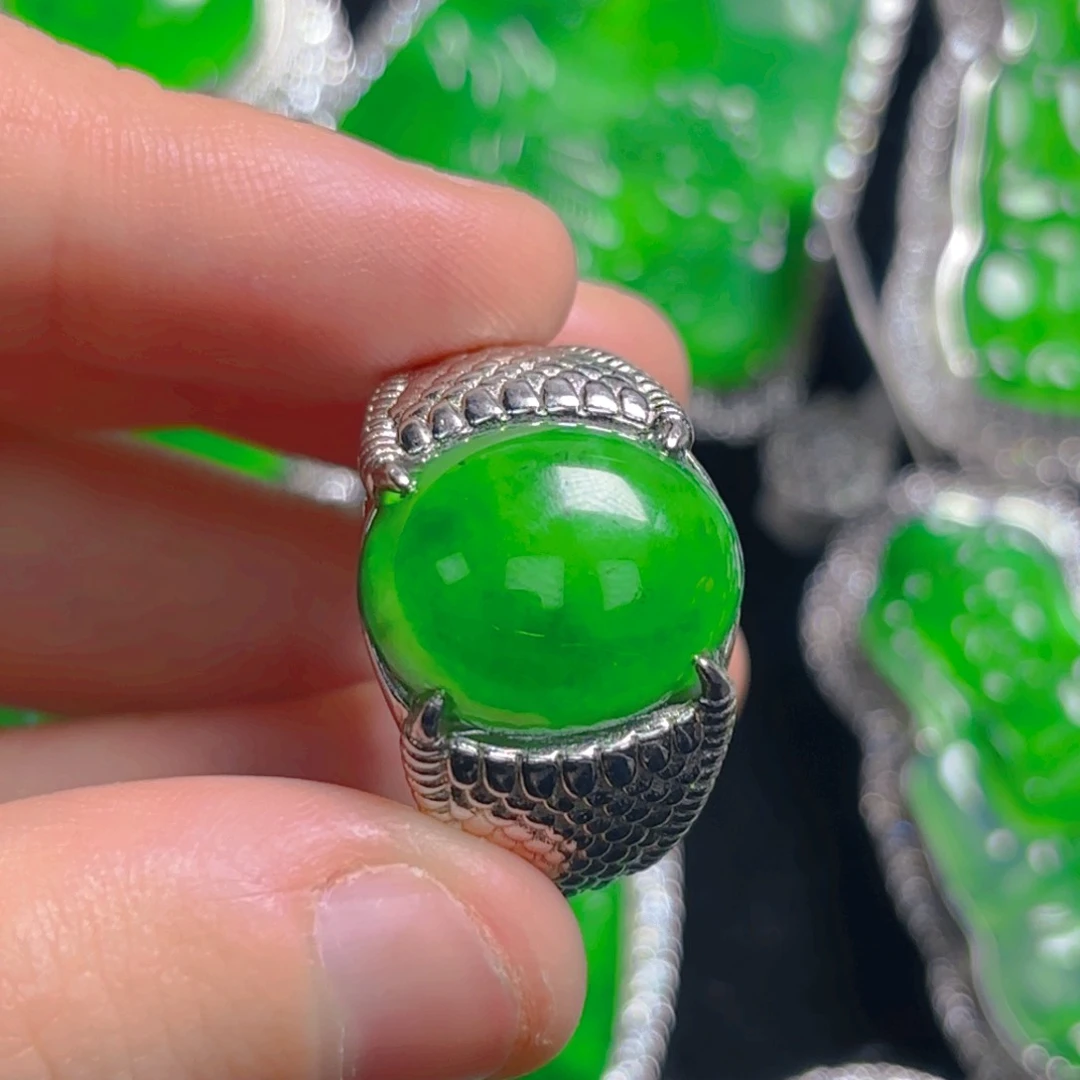 翡翠颈饰银S925镶嵌蛋面