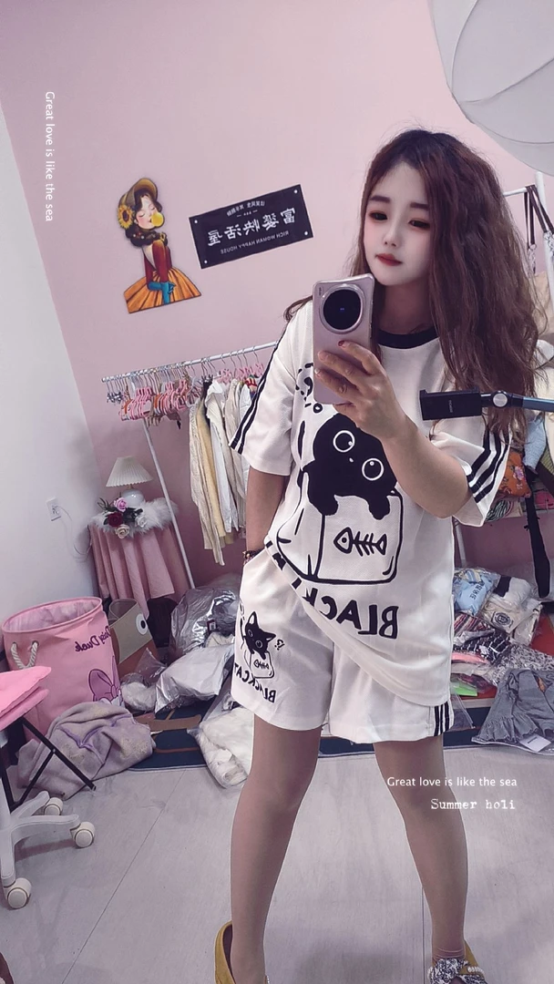 2025新款显瘦休闲卡通图案两件套装