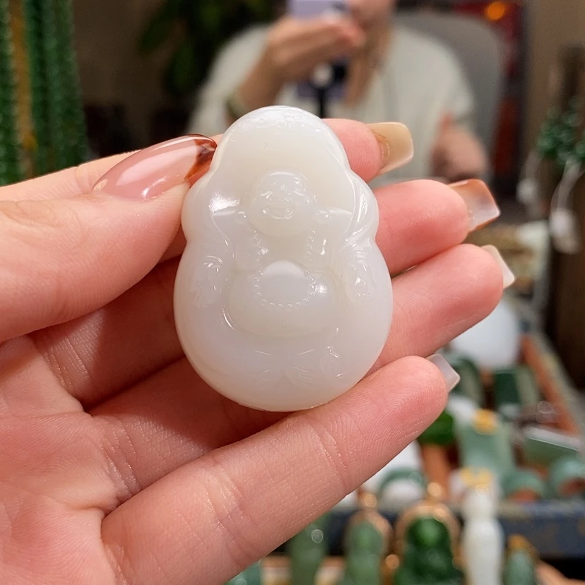 【闪购商品】吊坠(赠链)未镶嵌和田玉