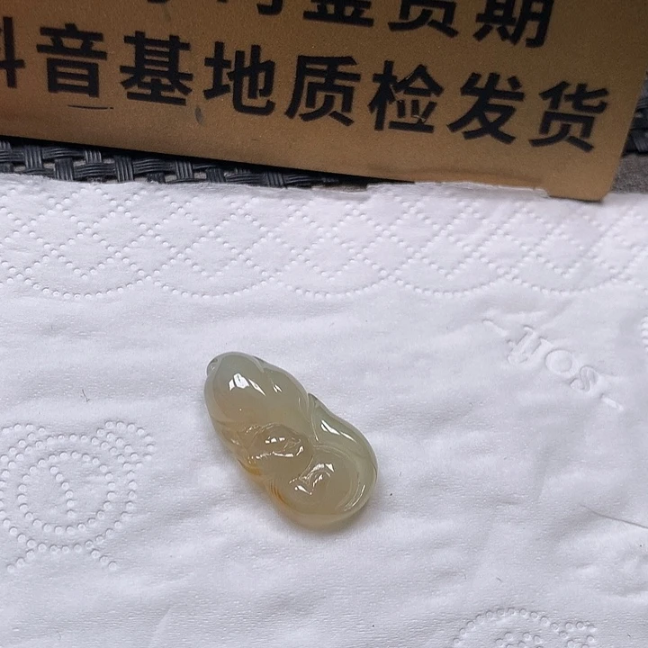 颈饰未镶嵌翡翠狐狸