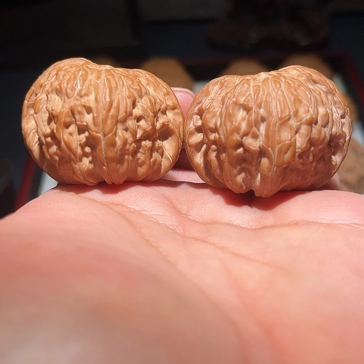 木43精致蝴蝶磨盘全品。