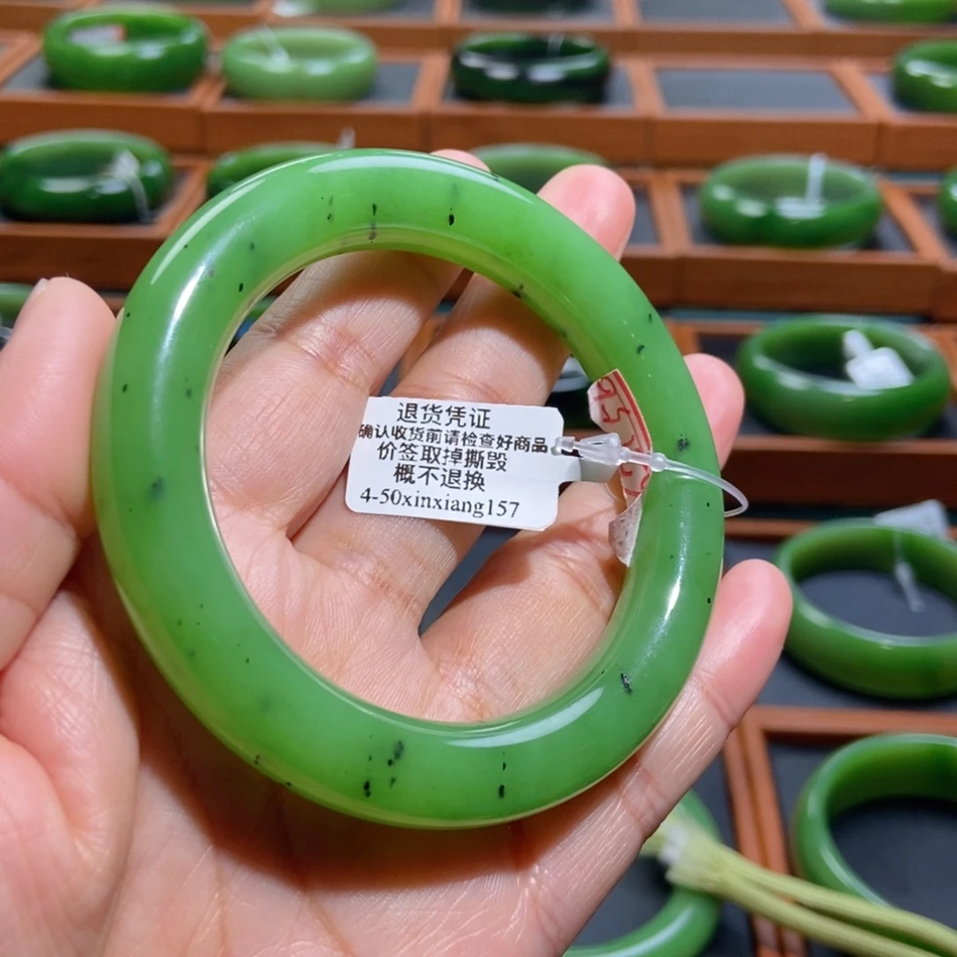 和田玉（碧玉）未镶嵌手镯苹果绿5556