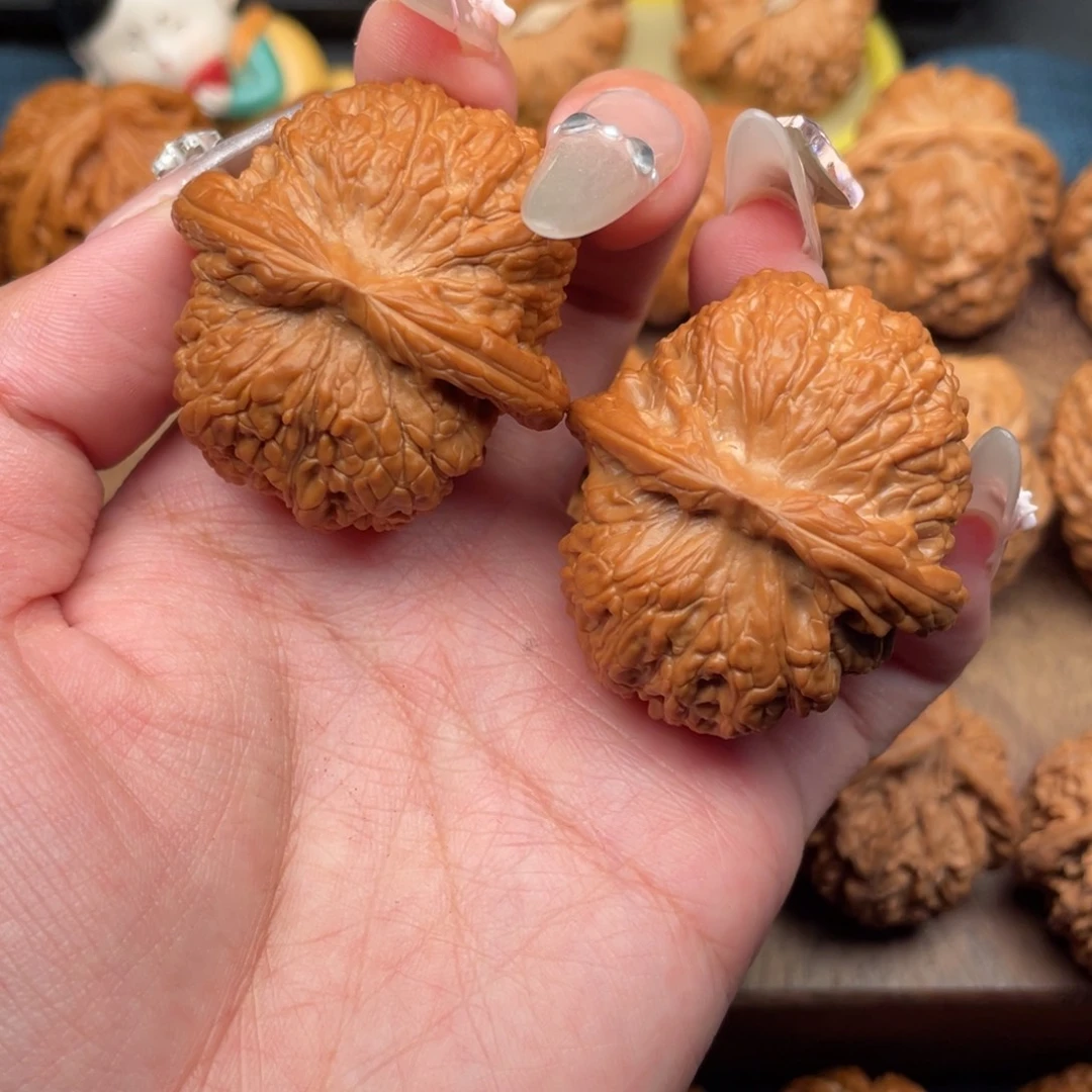 把件文玩核桃全品，毕业平谷血麒麟40