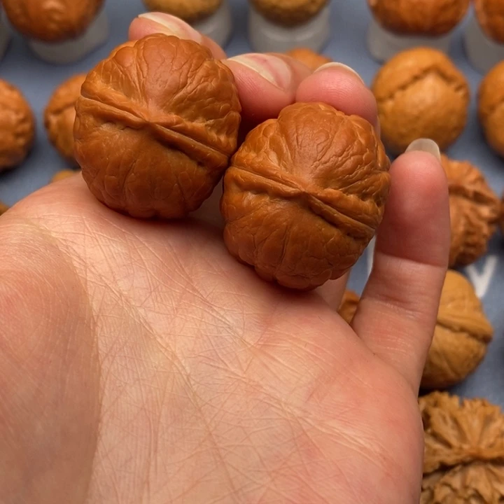 文玩核桃把件水晶方墩