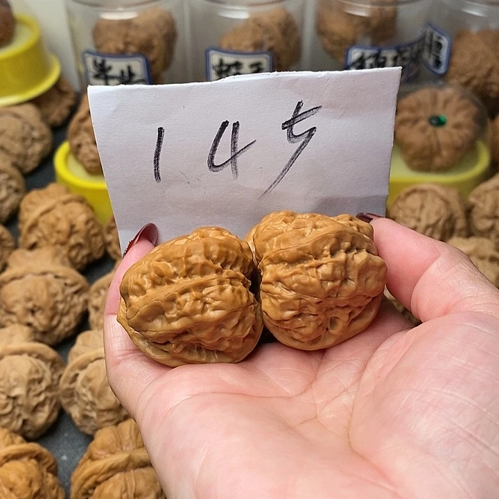 核桃蛤蟆36斤左右一