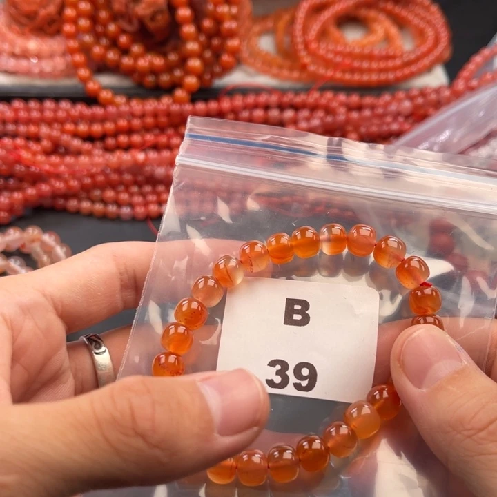 南红玛瑙未镶嵌多样性发货默认微瑕称重8mm