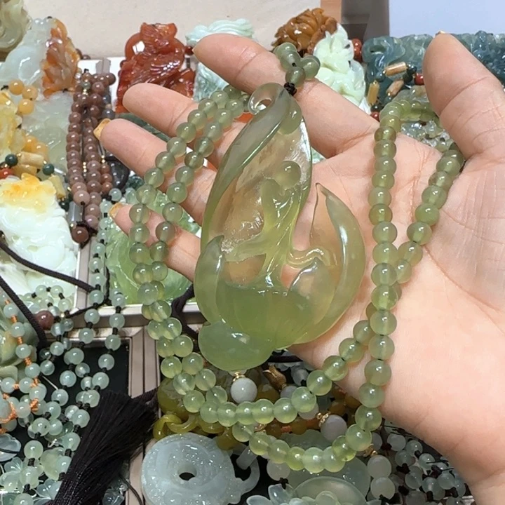 蛇纹石玉未镶嵌吊坠@****?