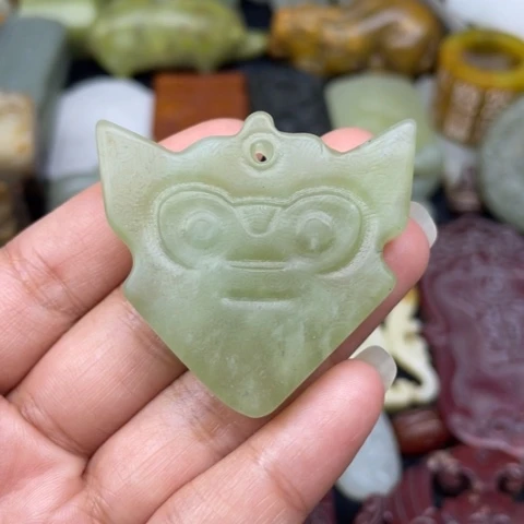 蛇纹石玉未镶嵌颈饰16