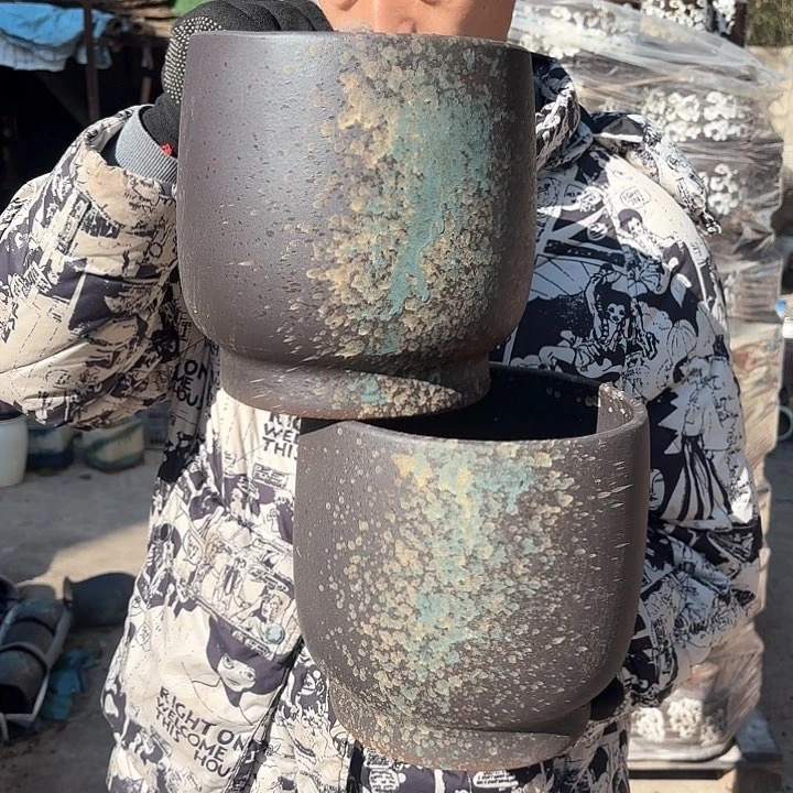 红陶泼墨两个口径20高度20