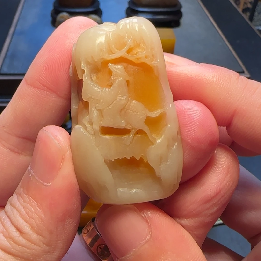 飛***L田黄石田黄石摆件