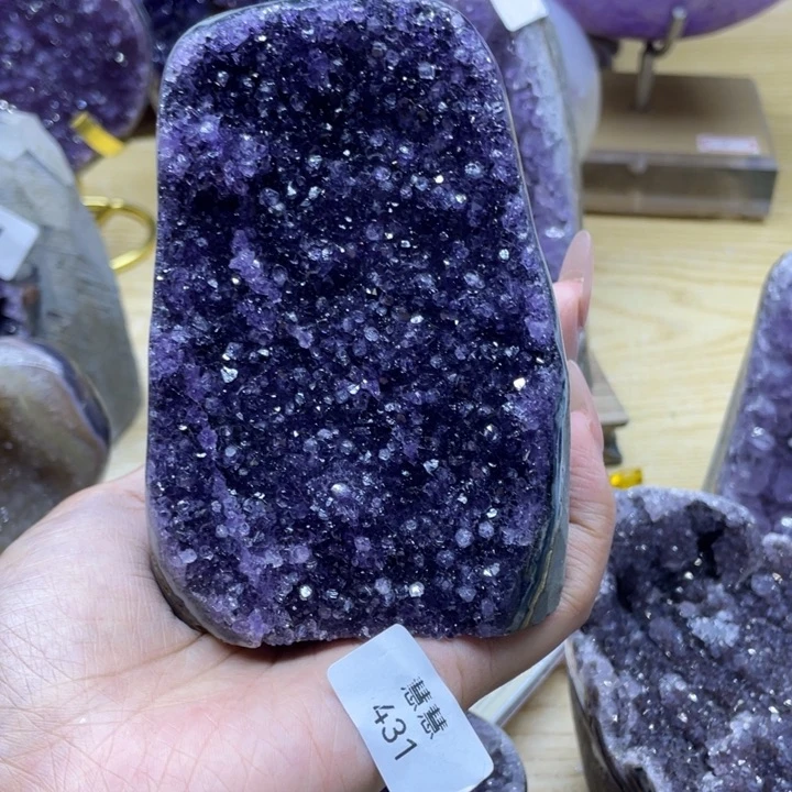 未镶嵌水晶大型摆件（非配饰）