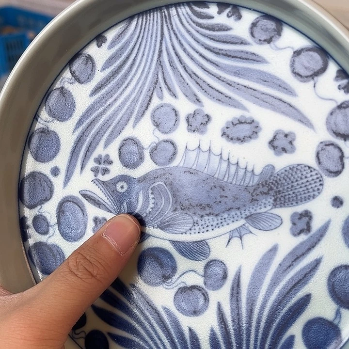 摆件景德镇青花鱼藻纹大壶承微瑕