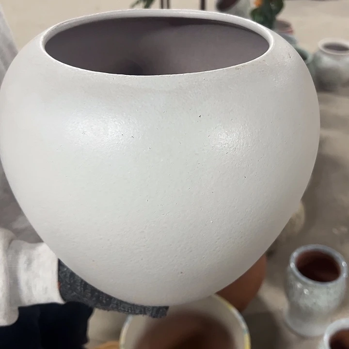 高度24厘米口18厘米微瑕