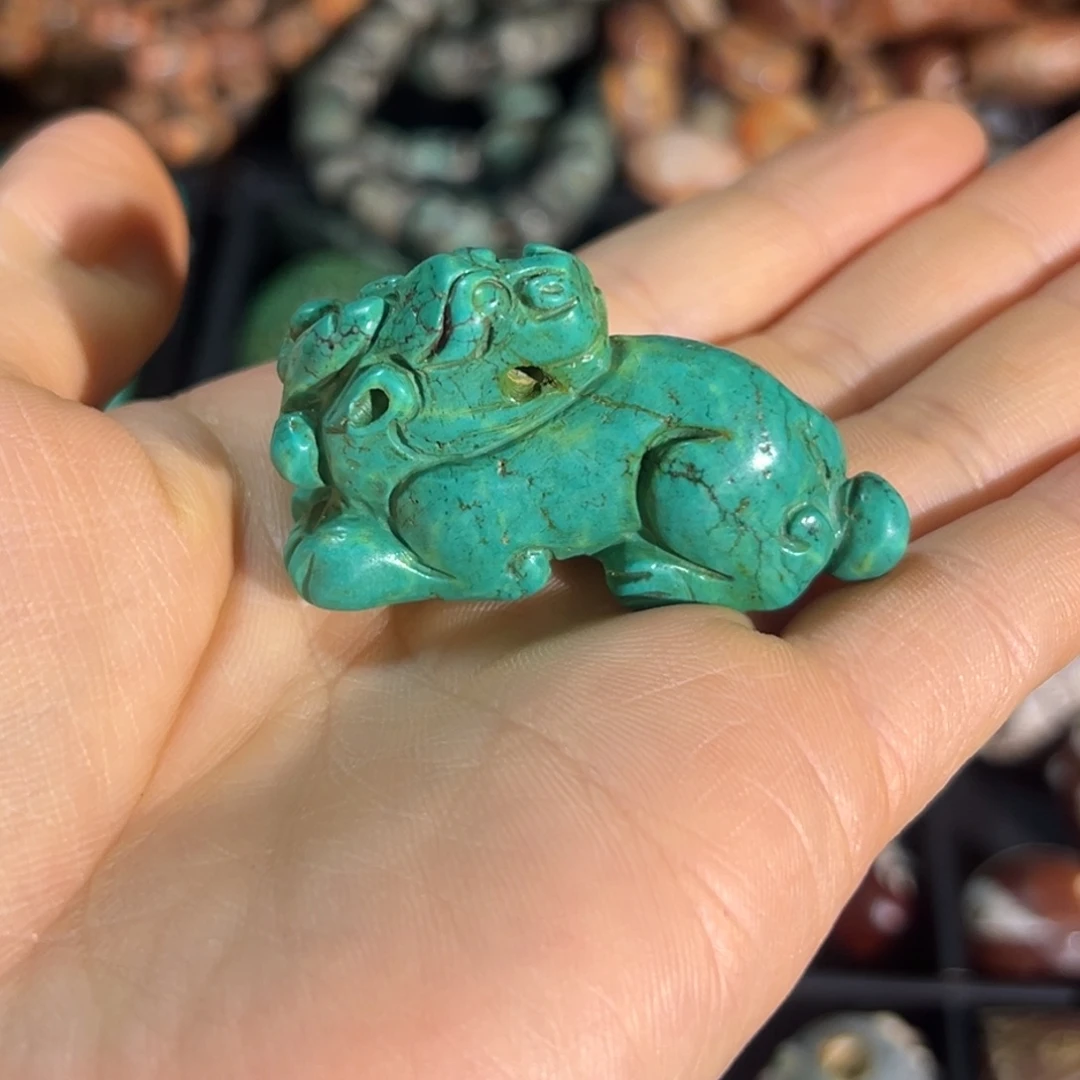 敖***登玛瑙/玉髓合金颈饰