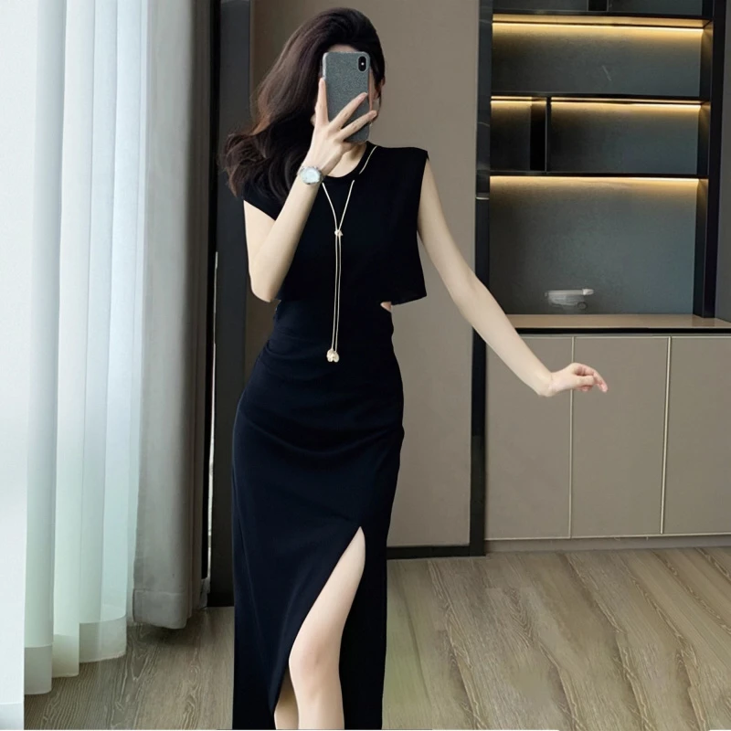 2025夏新款法式美人小黑裙优雅高级露腰修身高腰开叉中长连衣裙