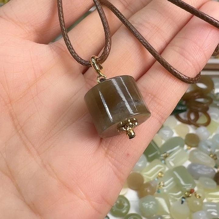 和田玉（糖玉）未镶嵌颈饰