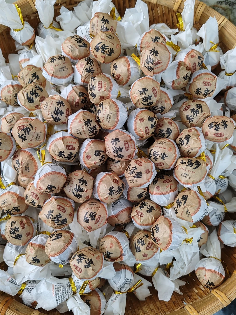 茶房乡红茶小龙珠，头春头采，兰花香口感